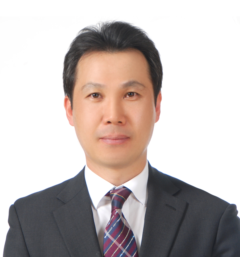 윤장훈 목사님.png